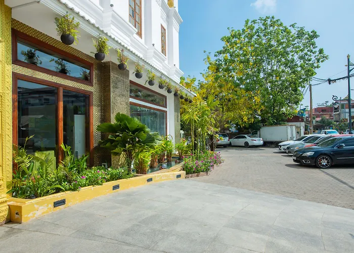 酒店 Angkor Land Urban Boutique 4*
