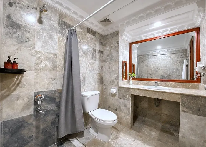 Angkor Land Urban Boutique Hotel 4*